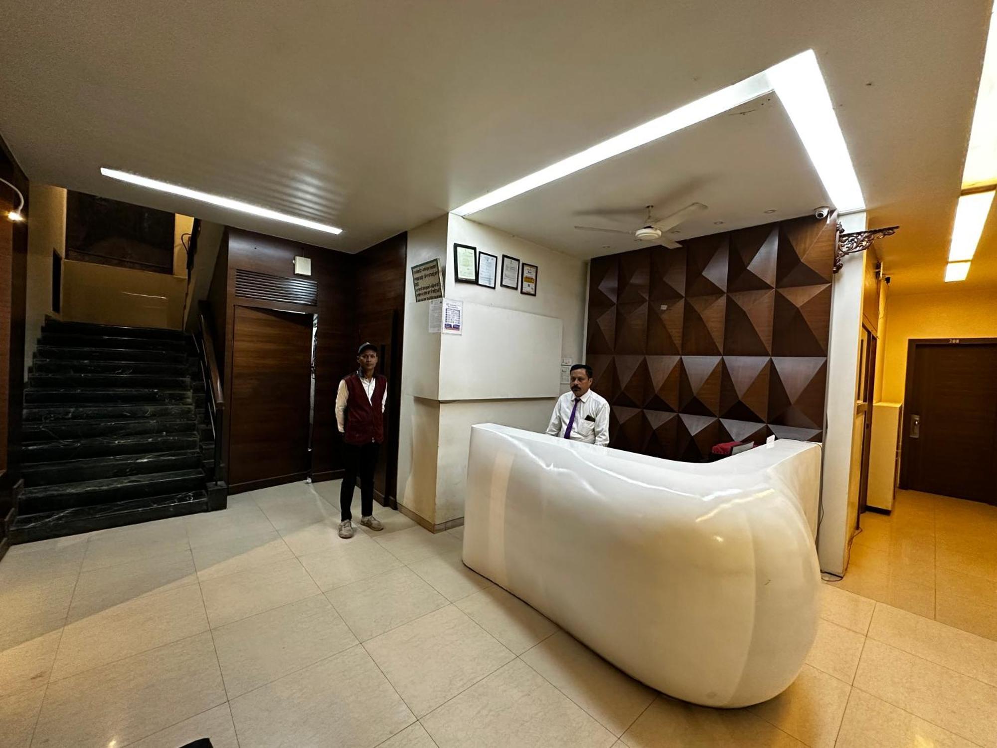 The Saffron Suites Sasupada Екстер'єр фото