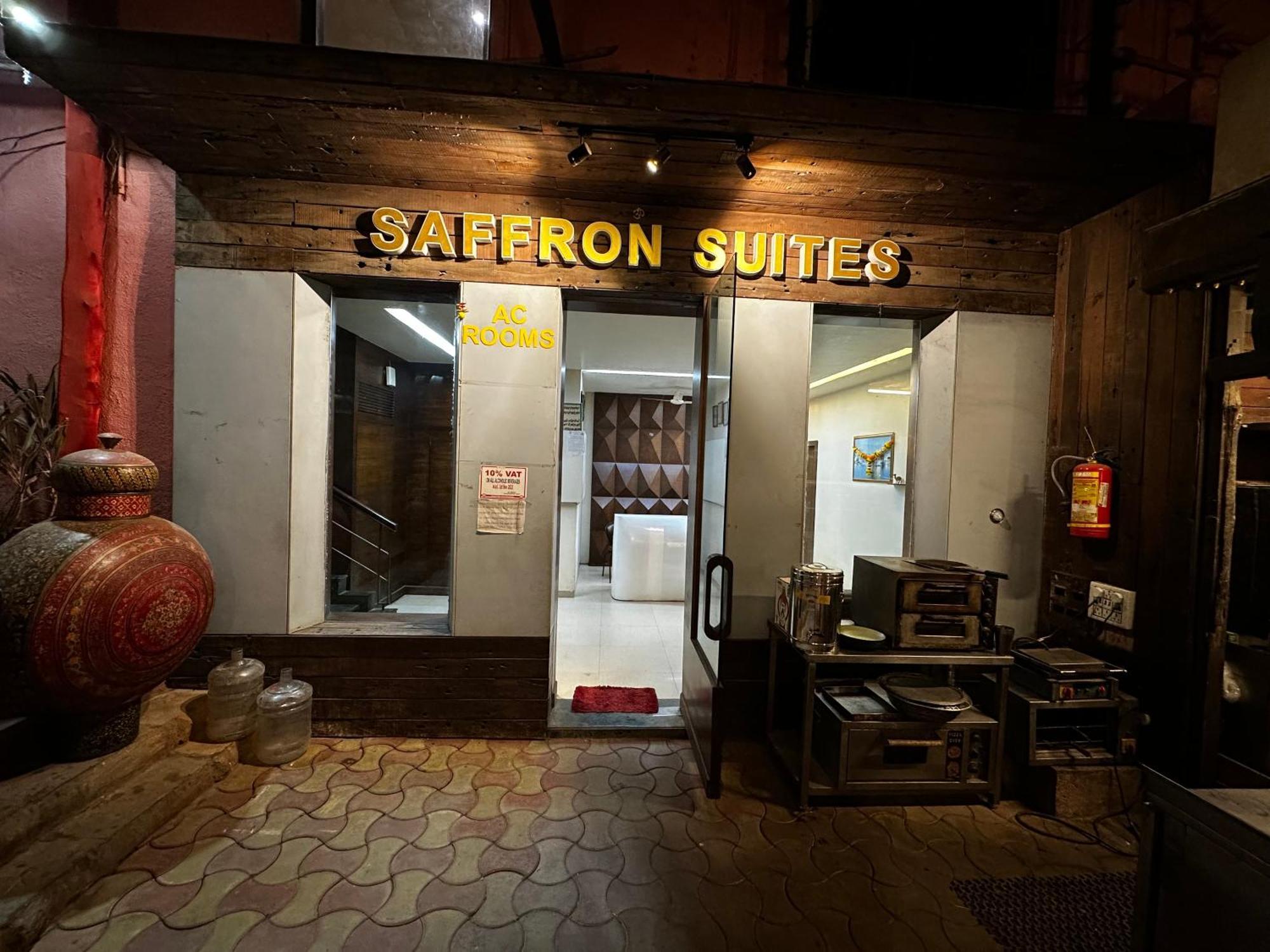 The Saffron Suites Sasupada Екстер'єр фото